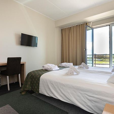 Meri Seaside Hotel & Spa กูรัซซาเร ภายนอก รูปภาพ