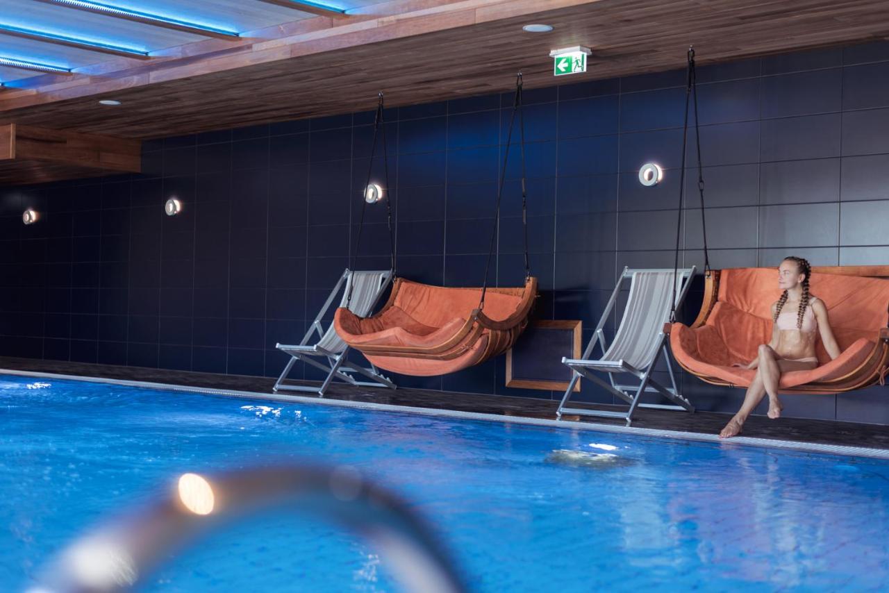 Meri Seaside Hotel & Spa กูรัซซาเร ภายนอก รูปภาพ