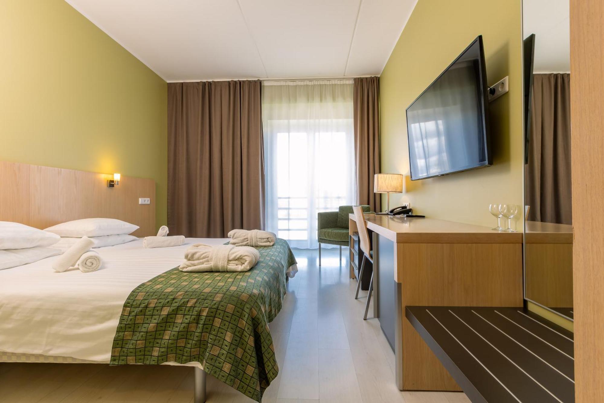 Meri Seaside Hotel & Spa กูรัซซาเร ห้อง รูปภาพ