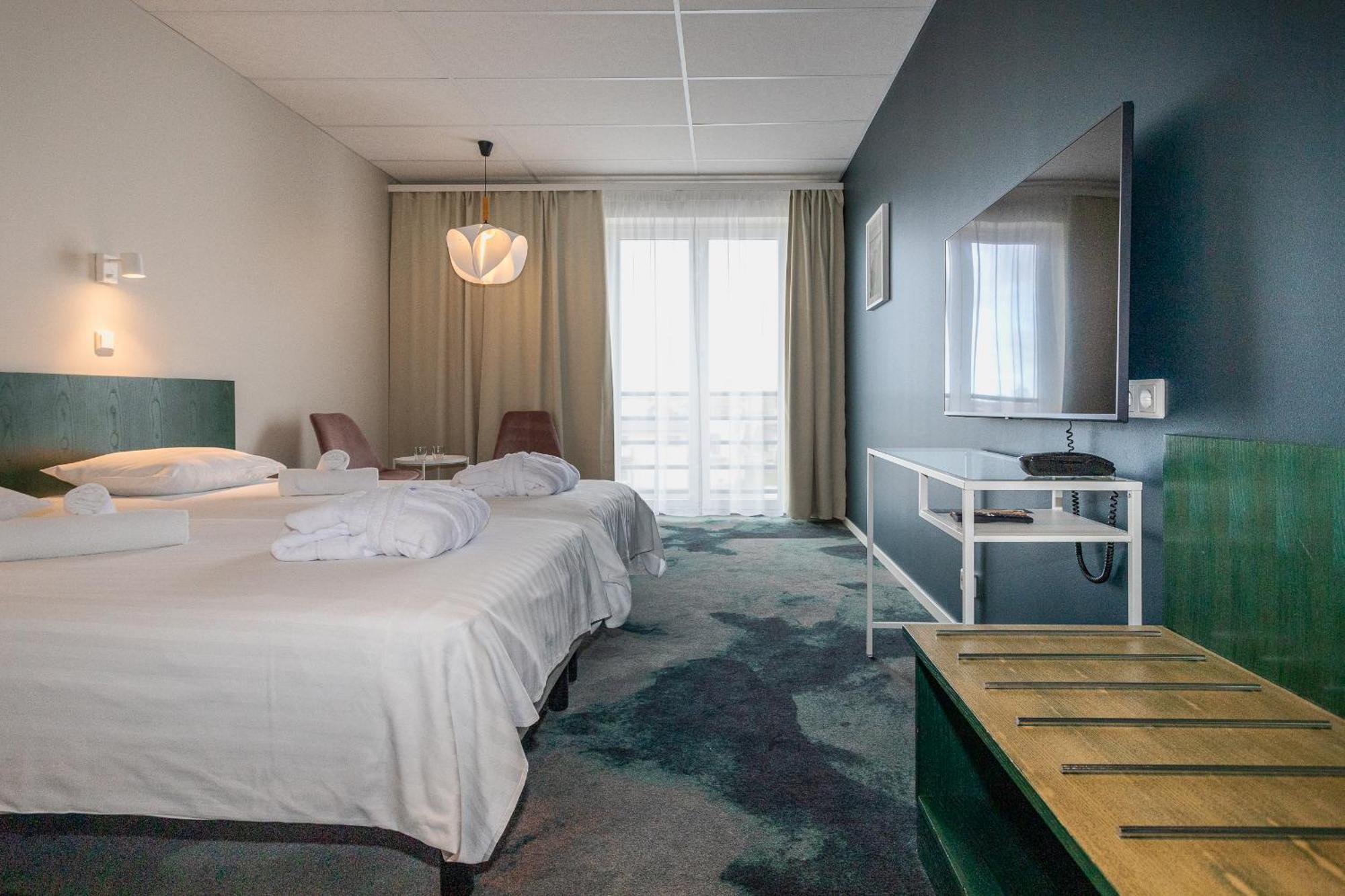 Meri Seaside Hotel & Spa กูรัซซาเร ภายนอก รูปภาพ